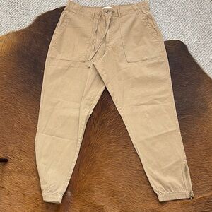 Men's Tan Casual Pants